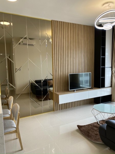 Cần bán căn hộ full nội thất, 2PN tầng cao tại The Sun Avenue, LH 0937179028
