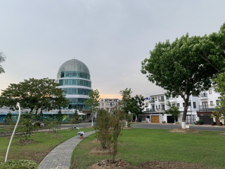 Đi đến slide 2