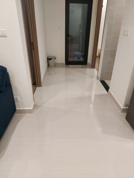Chuyển nhượng gấp căn 2PN1WC Vinhome Quận 9 full nôi thất giá siêu rẻ chỉ hơn 2 tỷ ( BTP + sổ )
