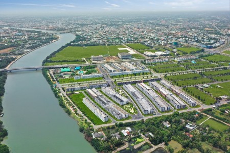 Cần bán nhà 100m2 1 trệt 2 lầu trung tâm phường 6 Tp. Tân An giá 4 tỷ/căn LH: 0974 329480
