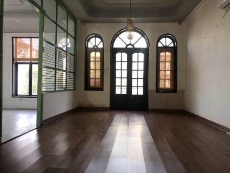 Chính chủ cho thuê VP tại Linh Lang, Ba Đình.