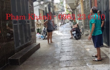 Cần bán nhà trung tâm Ba Đình, 41m2, 4 tầng, MT 4m, 5.2 tỷ