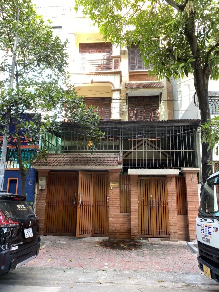 Cho thuê nhà mặt tiền khu đô thị cầu giấy
