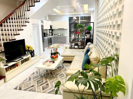 Bán nhà mới đối diện Aeon mall đường Cổ Linh, 5 tầng, 46m2 chỉ 4 tỷ