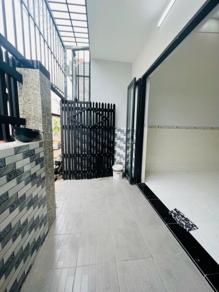 Bán gấp nhà 1 trệt 1 lửng hẻm thông đường số 10, Linh Trung, Thủ Đức. 4 tỷ/57.5m2