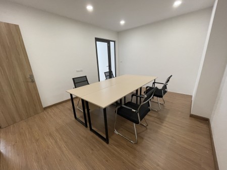Chính chủ cho thuê văn phòng quận Long Biên 75m2 vị trí kinh doanh đắc địa - dự án Le Grand Jardin