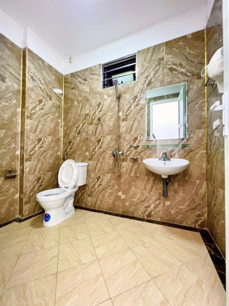 Bán nhà 5 tầng lô góc nở hậu lung linh trung tâm Cầu Giấy