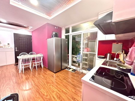 Cần bán căn hộ chung cư Hoàng Kim Thế Gia, 31 Trương Phước Phan, Q.Bình Tân, HCM.
