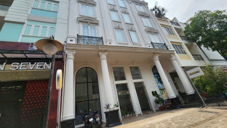 MỚI! Cho thuê Nhà phố đường Phan Khiêm Ích 5 tầng làm Văn phòng Showrom ngay Phú Mỹ Hưng, Quận 7
