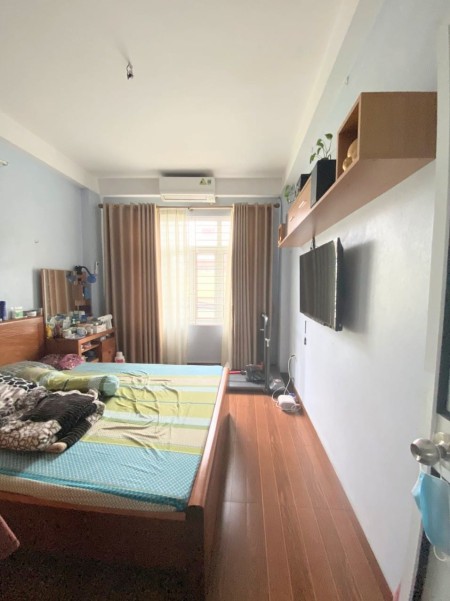 Chính chủ bán nhà 35m Phúc Đồng 4.5 tầng mới vào ở ngay giá 2.9 tỷ