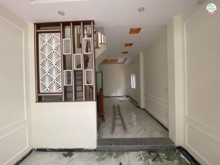 Bán nhà Đại Từ 35M 3,55 tỷ nhà đẹp ở luôn - Trước nhà 4M - Hai thoáng - Ô tô sát nhà