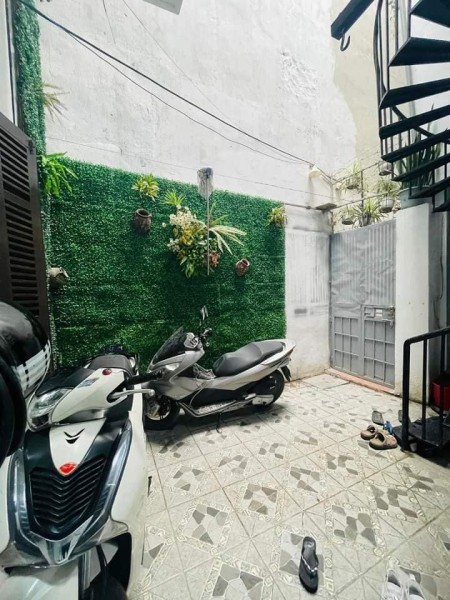 Đi đến slide 4