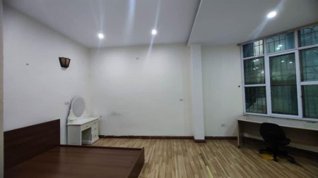 Bán nhà gần phố, nhà đẹp lung linh - 3 tầng Kim Mã 39m_3.5 tỷ