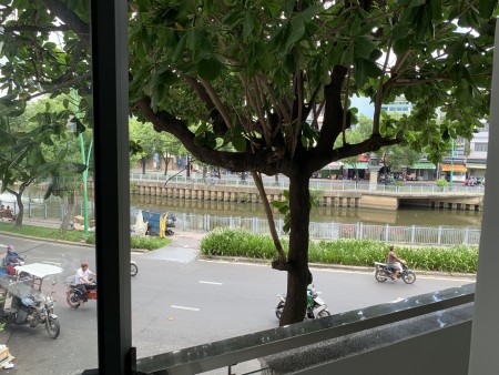 Nhà mặt tiền 21M2 (01 trệt & 01 lầu), đường Trường Sa, quận Phú Nhuận