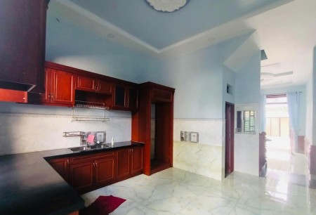 Bán nhà 1 lầu 2pn 2wc 142m2 giá 540tr bên Tân Thông Hội Củ Chi