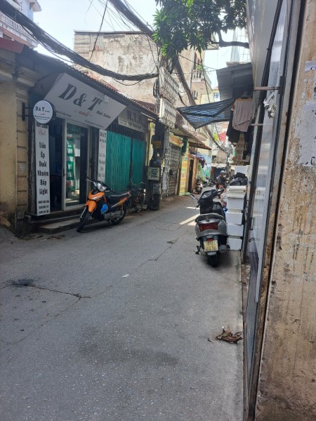 Chính chủ cần bán nhà ngõ 68 Cầu Giấy Hà Nội, Giá 9,8 tỷ có thương lượng nhẹ.