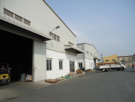 Cho thuê kho xưởng 3300m2 vị trí đẹp mặt tiền đường M1, Tân Thới Nhất, Quận 12.