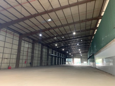 Cần cho thuê nhà xưởng đẹp 1700m2 tại KCN Tân Bình, đường CN13, Q. Tân Phú.