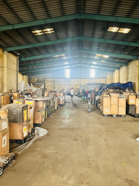 Cho thuê kho xưởng 900m2 tại mặt tiền đường Tân Thới Nhất 25, Quận 12.