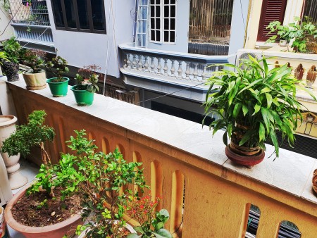 Tôi cần cho thuê nhà sát bv 16A Văn Quán căn nhà 45m2, 4 ngủ, 4 tầng, oto tránh đỗ ngày đêm giá 10tr