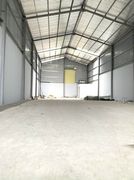 Cho thuê nhà kho 700m2 tại đường Thoại Ngọc Hầu, Hòa Thạnh, Tân Phú.