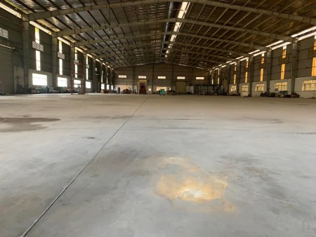 Kho bãi cho thuê 5000m2 mặt tiền đường Lê Quát, P. Tân Thới Hòa, Q. Tân Phú.