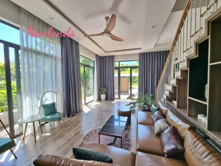 Cho thuê Biệt thự sân vườn 3 tầng mặt tiền đường Nguyễn Hữu An, Nại Hiên Đông, Sơn Trà