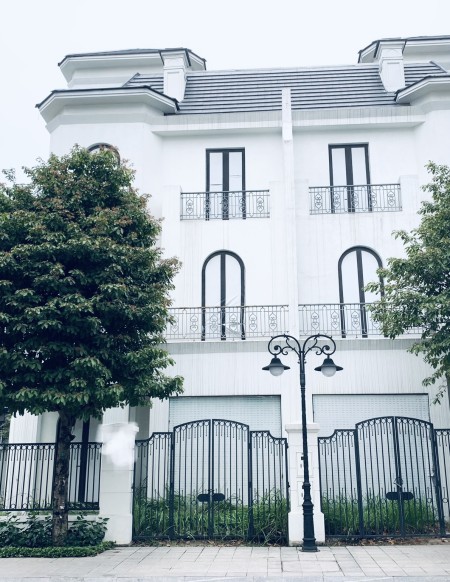 Bán nhanh biệt thự song lập sao biển 150m2 đông nam sát biển giá 22,5 tỷ Vinhomes Ocean Park Gia Lâm