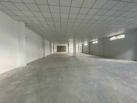 Cho thuê kho xưởng 800m2 mặt tiền đường Trần Thị Do, P. Hiệp Thành, Quận 12.