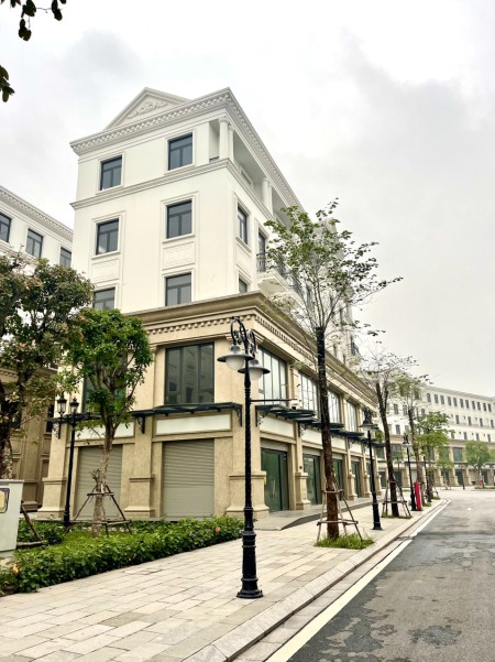 Đi đến slide 8