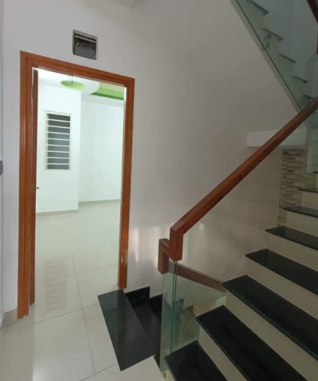Ngộp bank bán nhà đường Giang Văn Minh p.Thảo Điền tp.Thủ Đức nhà 1t1l 63m2 giá 1tỷ320 shr chính chủ