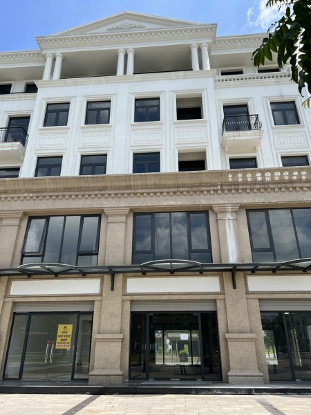 Đi đến slide 8