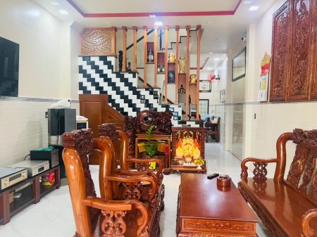 Bán gấp nhà Lê Văn Quới, HXH đỗ, thẳng 1 trục, 1 trệt 2 lầu, nội thất 5 sao chỉ 3.5 tỷ