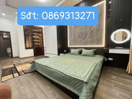 Bán nhà siêu đẹp 2 mặt tiền ở Lạc Long Quân giá chỉ gần 5 Tỷ Siêu Hiếm