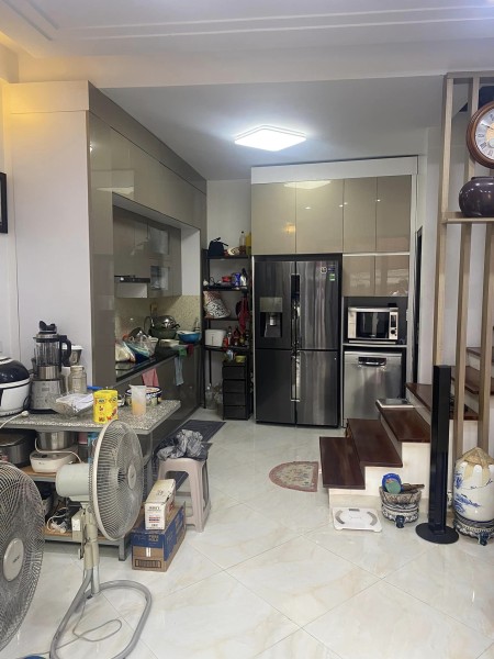 Nhà đẹp như villa - Lô góc thoáng sáng - Nội thất xịn xò - Dân xây thiết kế -Tiện tích đầy đủ