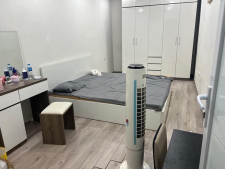 Bán nhà ngõ Lan Bá, Đống Đa, 28M2, 2tỷ,5 tầng, ngõ thoáng