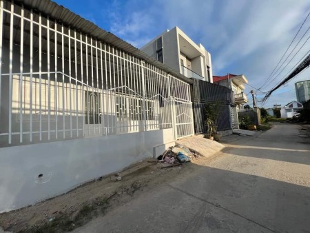 Bán căn nhà cấp 4, đường số 8, Tân Phú Trung, CC. SHR 171,9m² giá 725 triệu, 3PN + 1WC, phòng khách