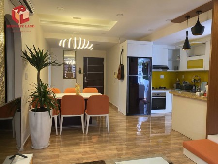 [Chủ nhà gửi bán] căn hộ Sky Garden 3 mới 100%, full nội thất chỉ 3 tỷ 700
