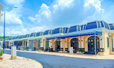 Bán nhà phố liền kề trung tâm Bến Cát