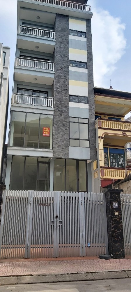 Bán Gấp Nhà Tại Phố Phú Thượng. Tây Hồ 42m2. Xây 4 Tầng . Mặt Tiền 4.7m. giá chào 2.7 tỷ