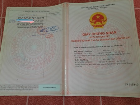 Chính chủ cần bán nhà tầng 2 số 176 Bà Triệu, Hà Nội. Giá 6.5 tỷ, có thương lượng