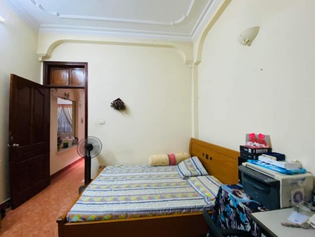 Bán nhà Trung Kính, Cầu Giấy, phân lô, gần oto, an sinh tốt, nhà đẹp ở ngay! 52m2 x 4 tầng