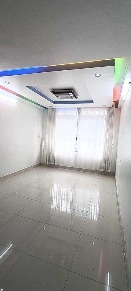 Cần bán nhà chính chủ Tân Quý P.Tân Quý Tân Phú SHR 46m2 3tỷ8 gần Aeon Tân Phú LH 0902576293