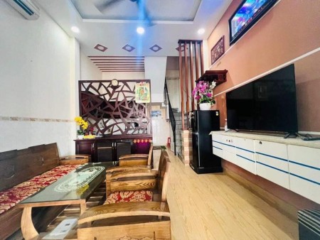 Cần bán gấp nhà Nguyễn Triệu Luật, quận Bình Tân 36M2, 3 tầng, giá nhỉnh 3 tỷ
