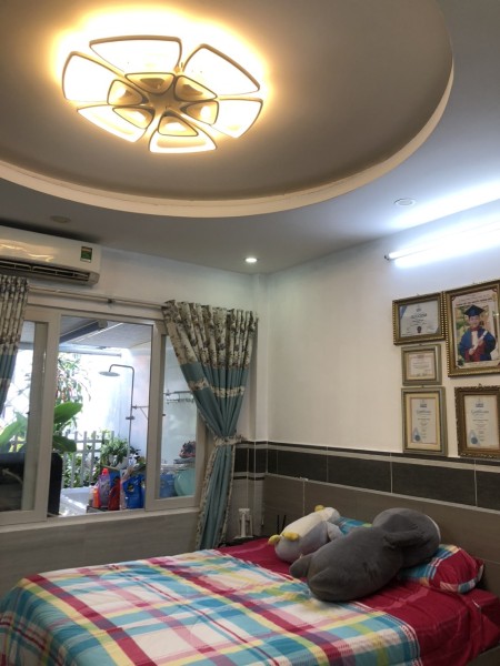 Chính chủ cần bán gấp nhà hẻm xe hơi phố Dương Quảng Hàm, quận Gò Vấp, diện tích 80m2