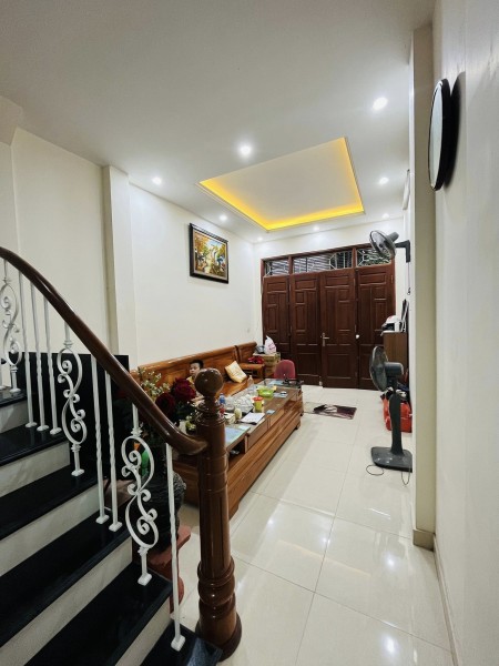 Bán nhà Hồ Tùng Mậu, Cầu Giấy - 36m2 - Nhỉnh 4 tỷ