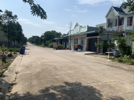 cần bán gấp mảnh vườn nhà có thổ cư shr