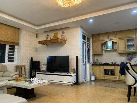 Nhà mình cần bán gấp 2 căn hộ tầng đẹp, full nội thất, KĐT Nam Cường, giá 2,7 tỷ - 3,1 tỷ, sổ đỏ