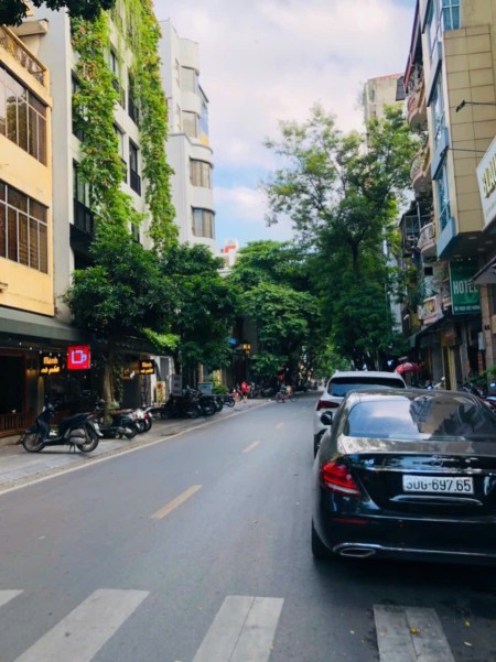 Phố Đỗ Quang - Vỉa hè ôt tránh kinh doanh - 7 tầng thông sàn 60M2 - Thang máy - 24 tỷ (CTL)