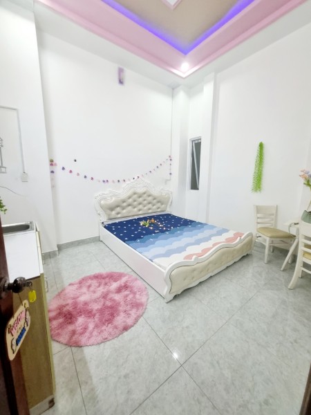 Chính chủ cho thuê phòng sẵn nội thất chỉ thu tiền điện nước Quận12